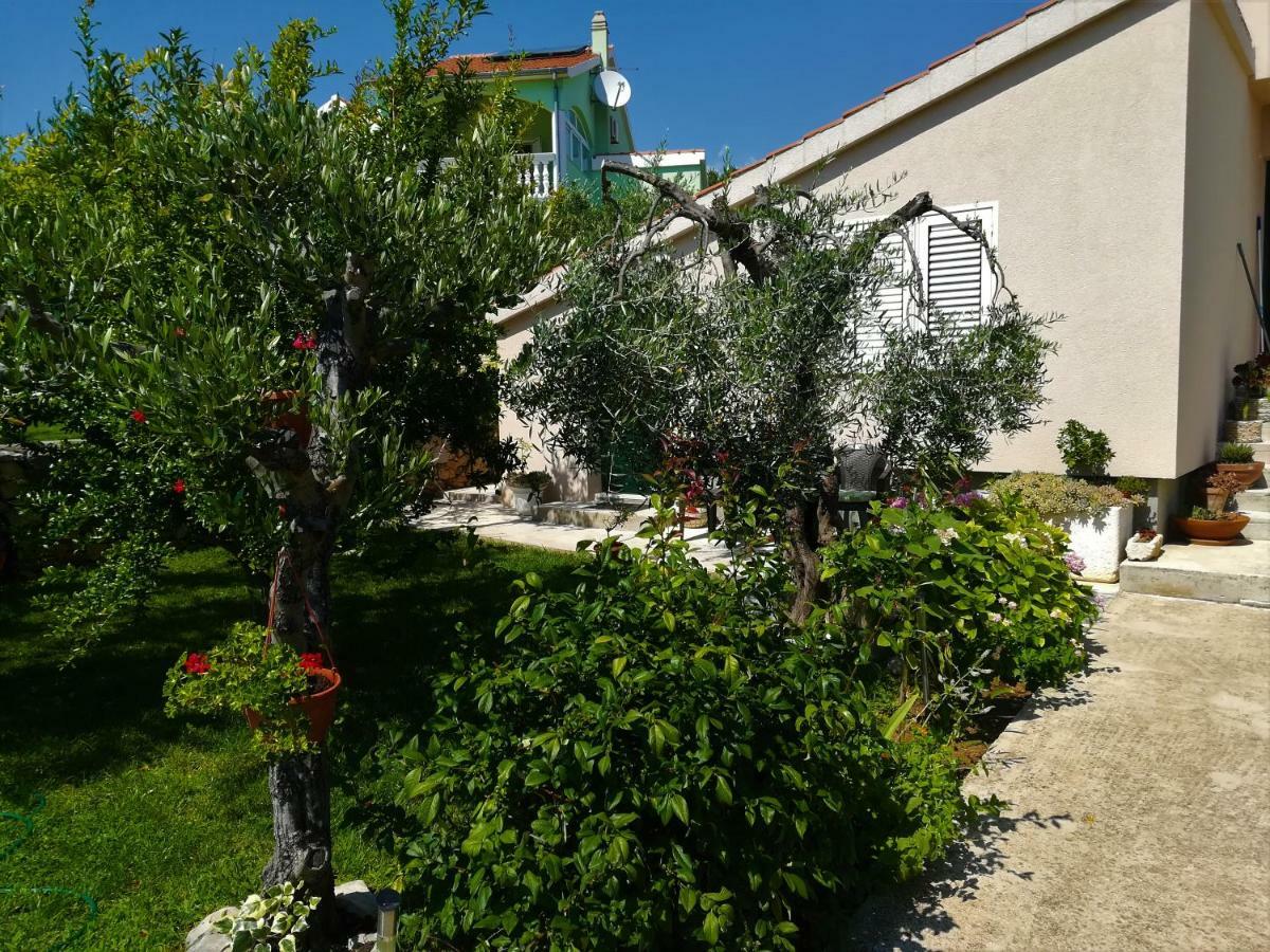 Apartamento Olive Grove Vodice Exterior foto